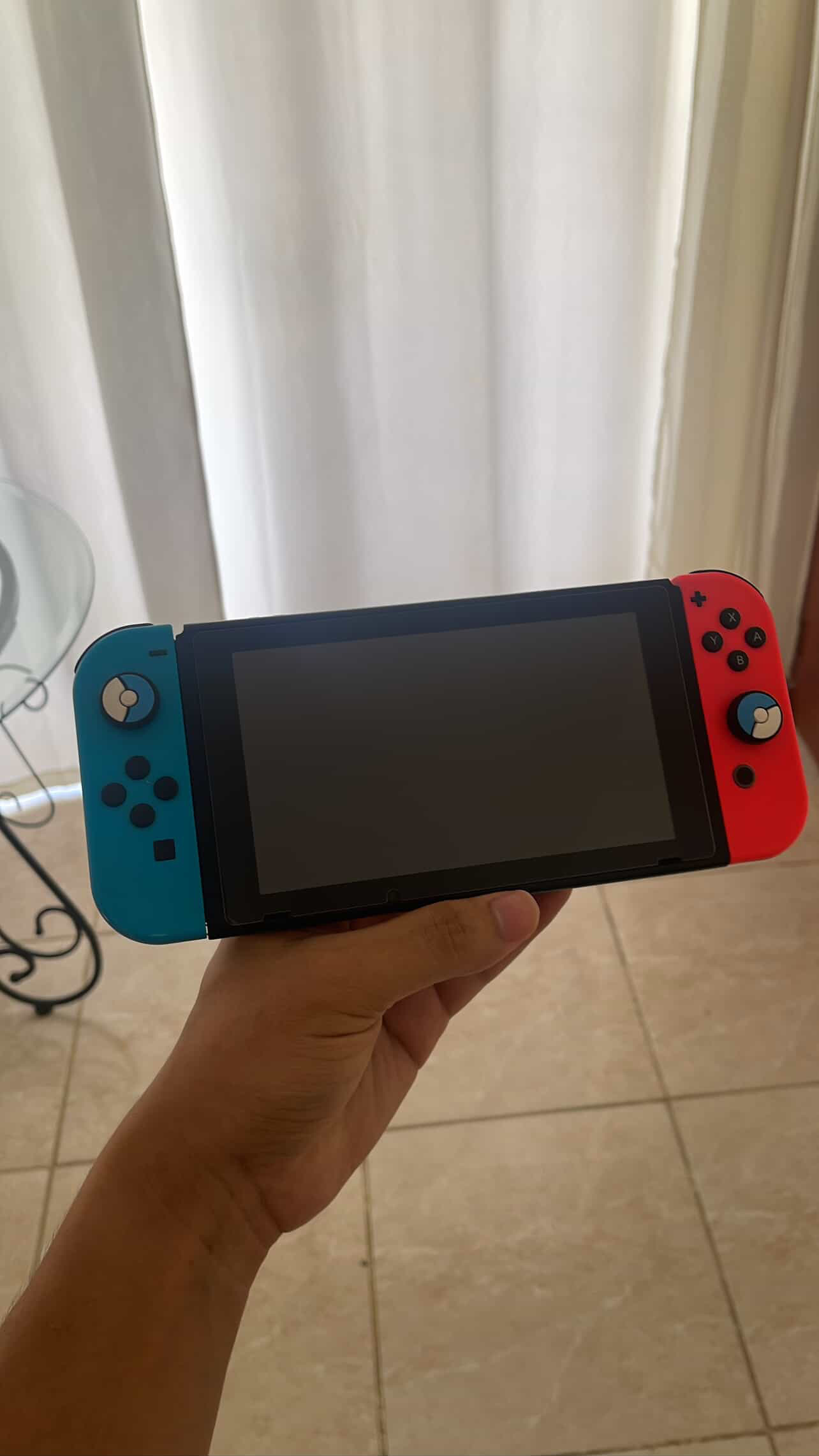 consolas y videojuegos - Nintendo switch, con Dock, y protector de pantalla y su memoria de 128gb 
