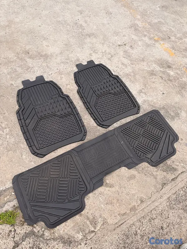 accesorios para vehiculos - ALFOMBRA PVC PARA VEHÍCULO  2