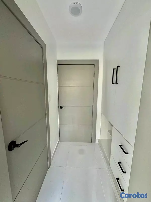 apartamentos - Vendo Apartamentos Totalmente Remodelados en Urbanizacion Tropical km indep 7