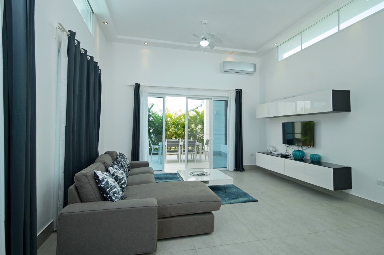 casas vacacionales y villas - Villa en venta, 2 niveles y piscina, amueblada, Sosúa 3