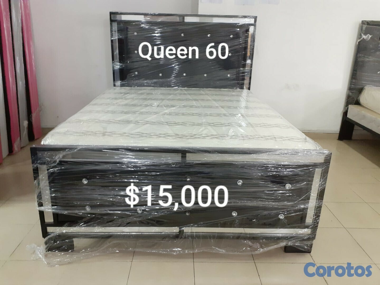 muebles y colchones - Cama Queen 60 con Espaldares Enmarcados en Espejos y Colchon 1