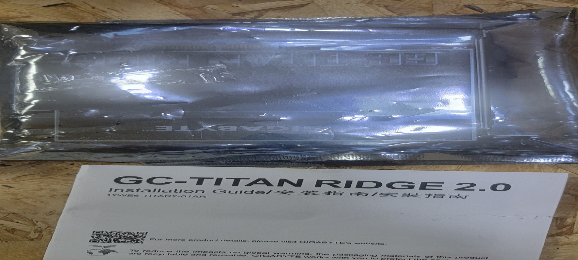computadoras y laptops -  Thunderbolt  3 Certified add-in card- GC-TITAN RIDGE 2.0 0