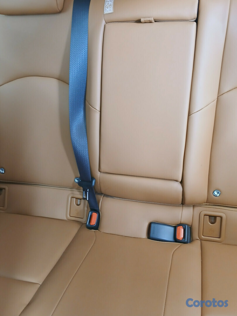 jeepetas y camionetas - Laxus UX 200 año 2020  10