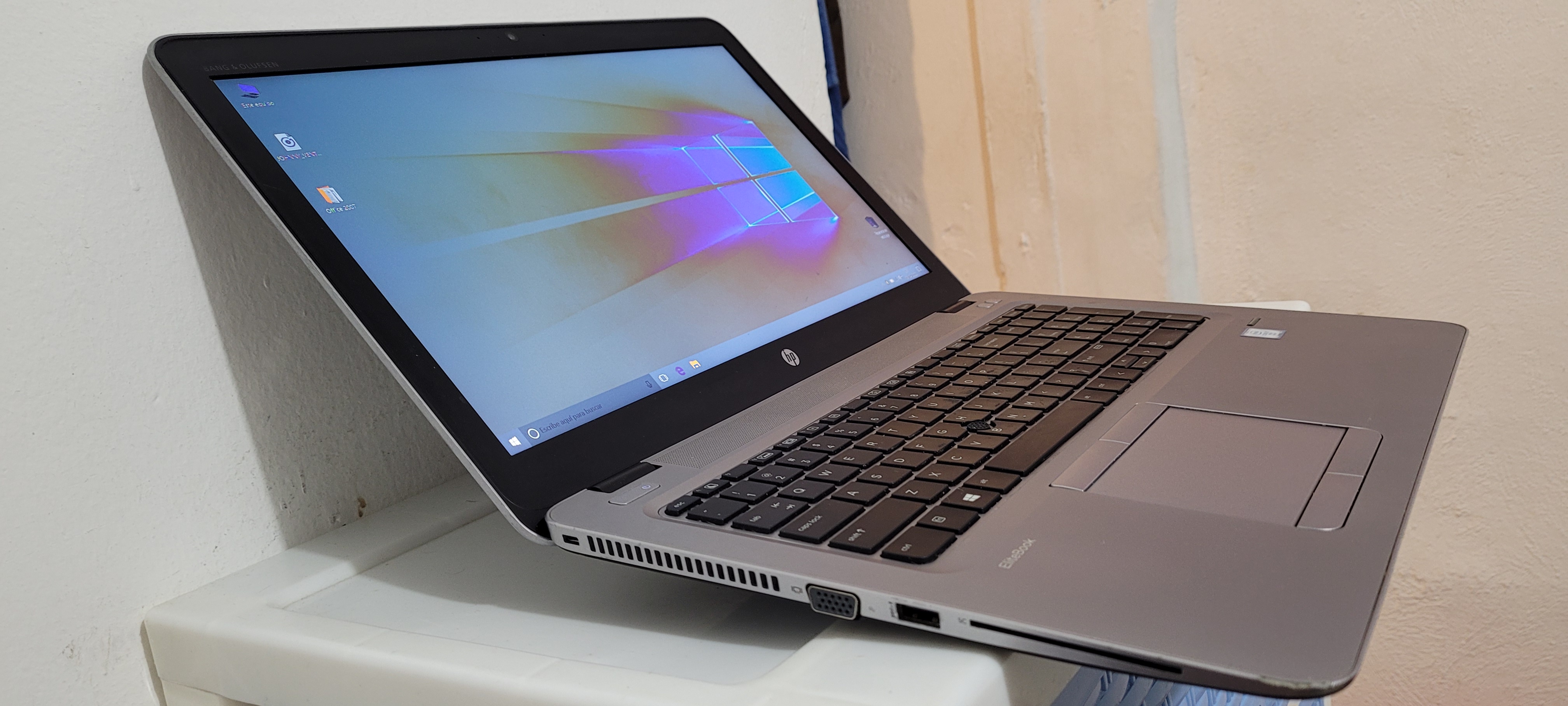 computadoras y laptops - laptop hp 650 17 Pulg Core i5 6ta Gen Ram 8gb ddr4 Disco 256gb SSD Solido full 1