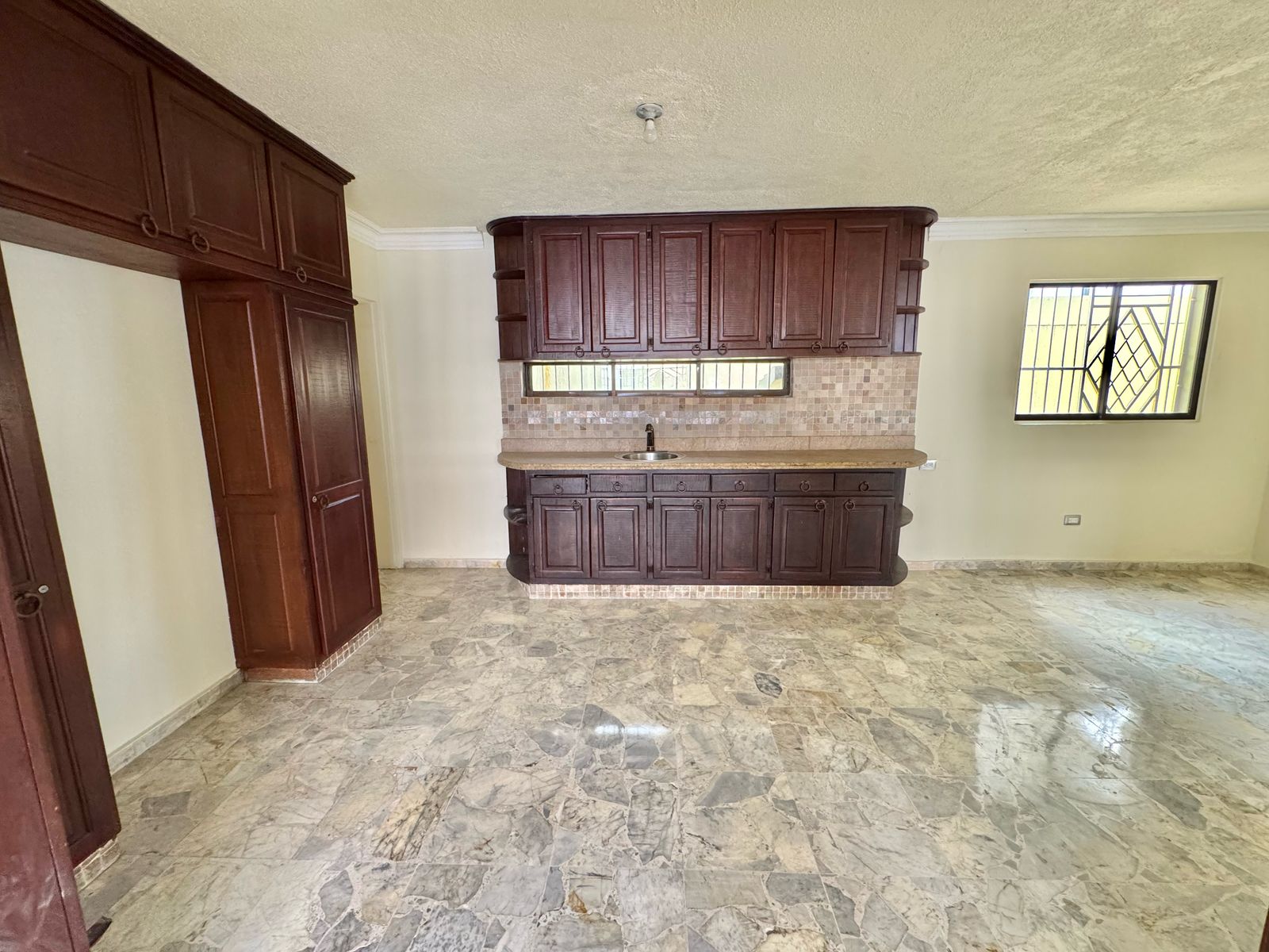 casas - Casa en Alquiler LOS CACICAZGOS  6