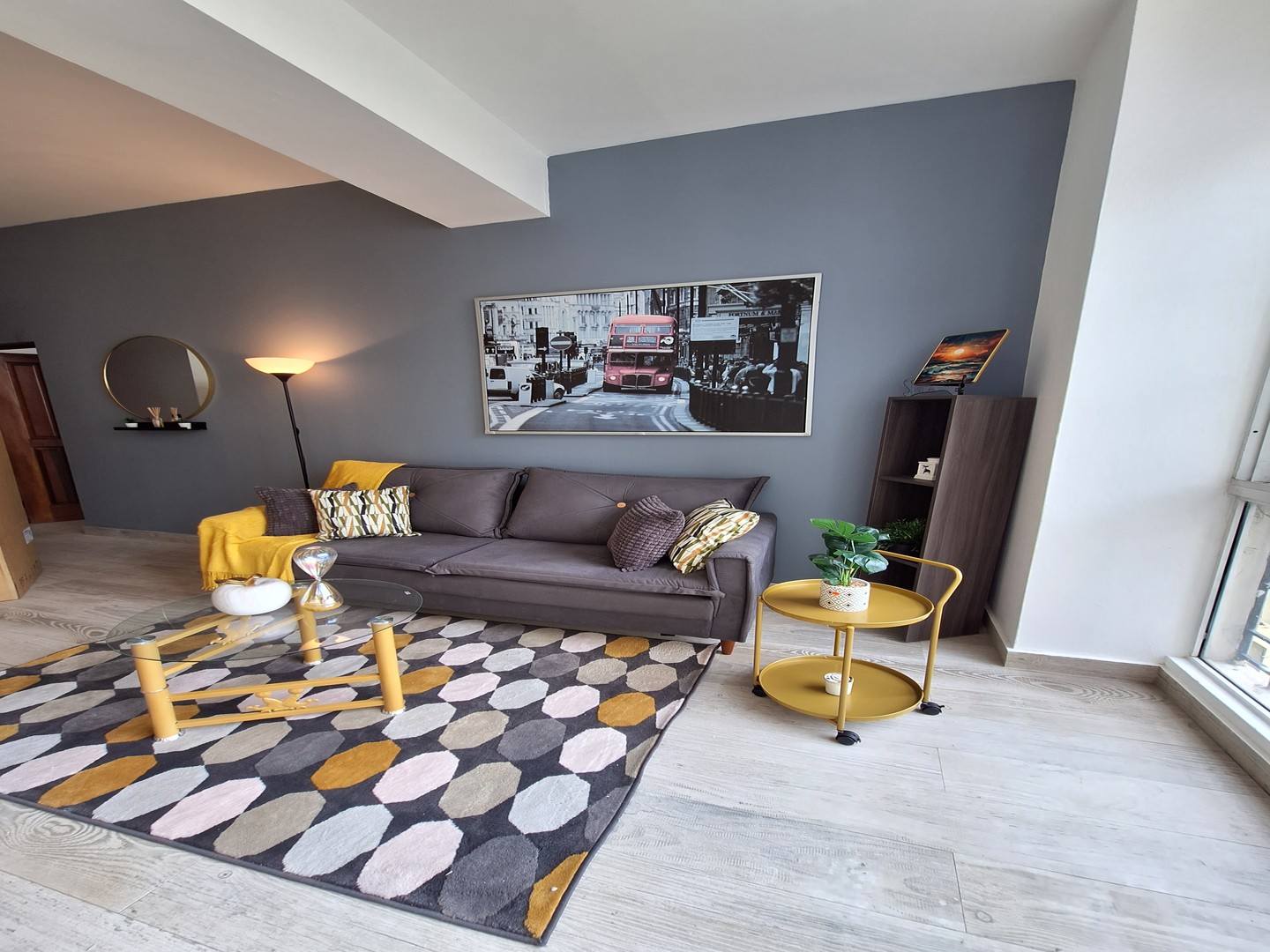 apartamentos - Rento apartamento en piantini amueblado con (asensor y planta)  1