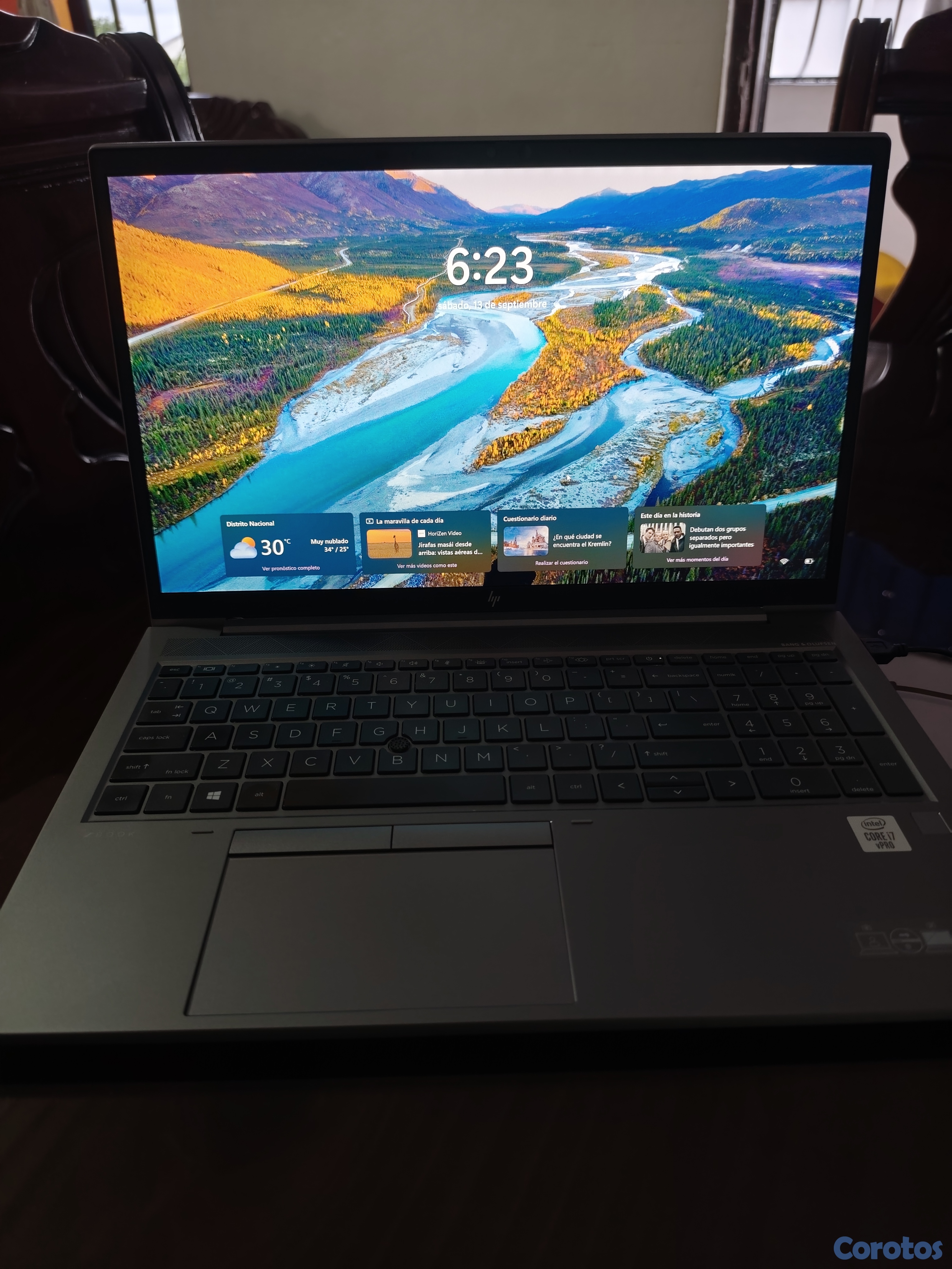 computadoras y laptops - Laptop HP elitebook (15.6) como nueva! DE OPORTUNIDAD!!! EN RD$20,000.00 3