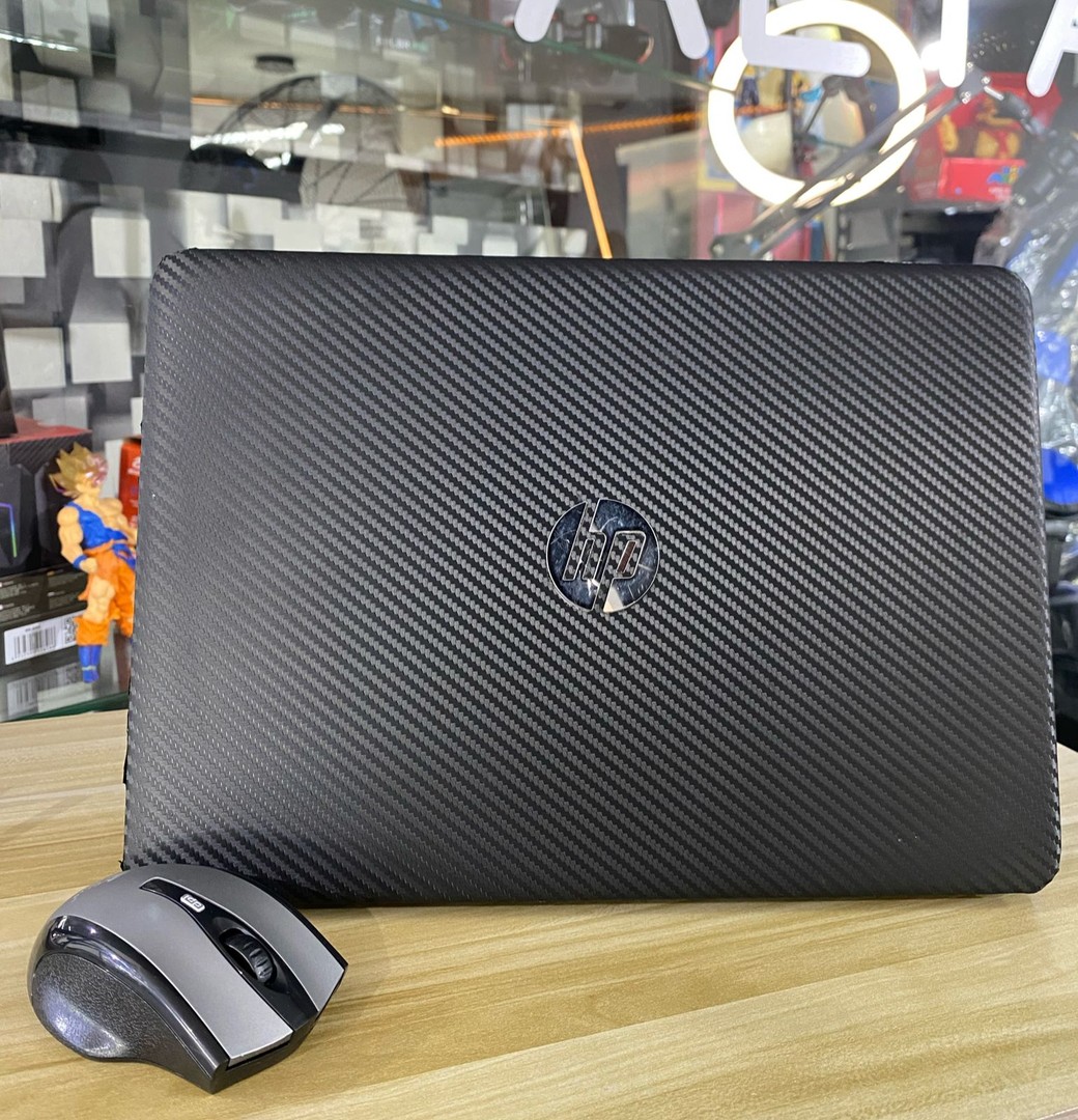 computadoras y laptops - Laptop Hp EliteBook 840-G3
i7 6ta Gen. 2.8GHz  8gb ram 256gb ssd

 3