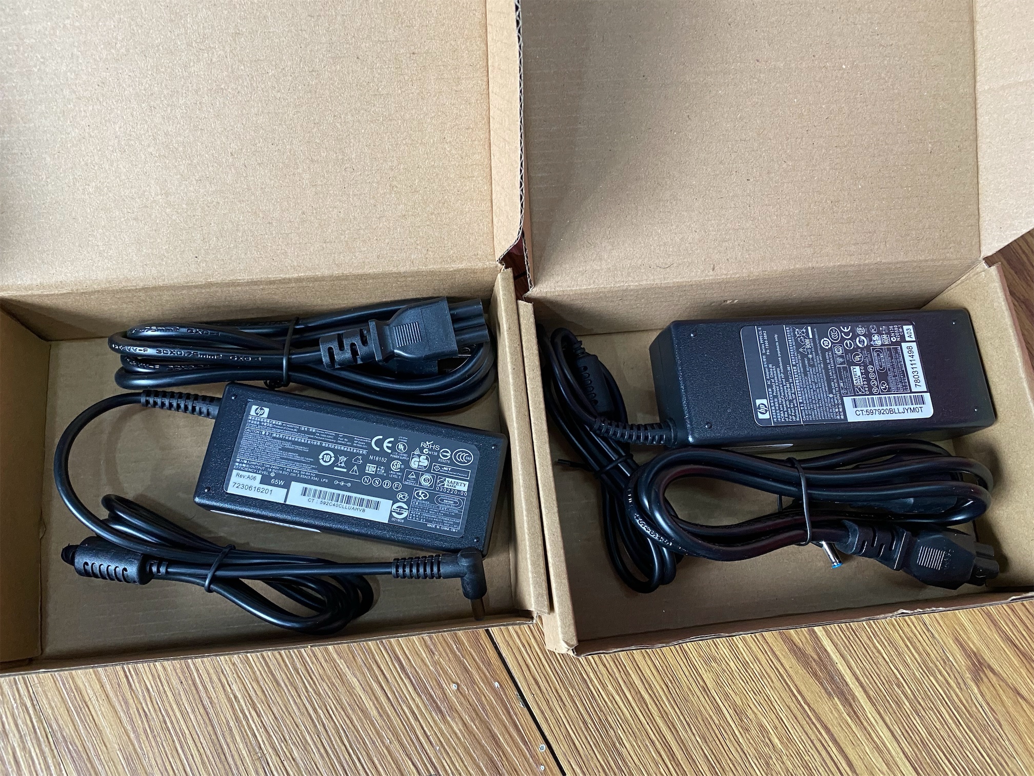computadoras y laptops - cargador HP punta azul 60w 90W 5