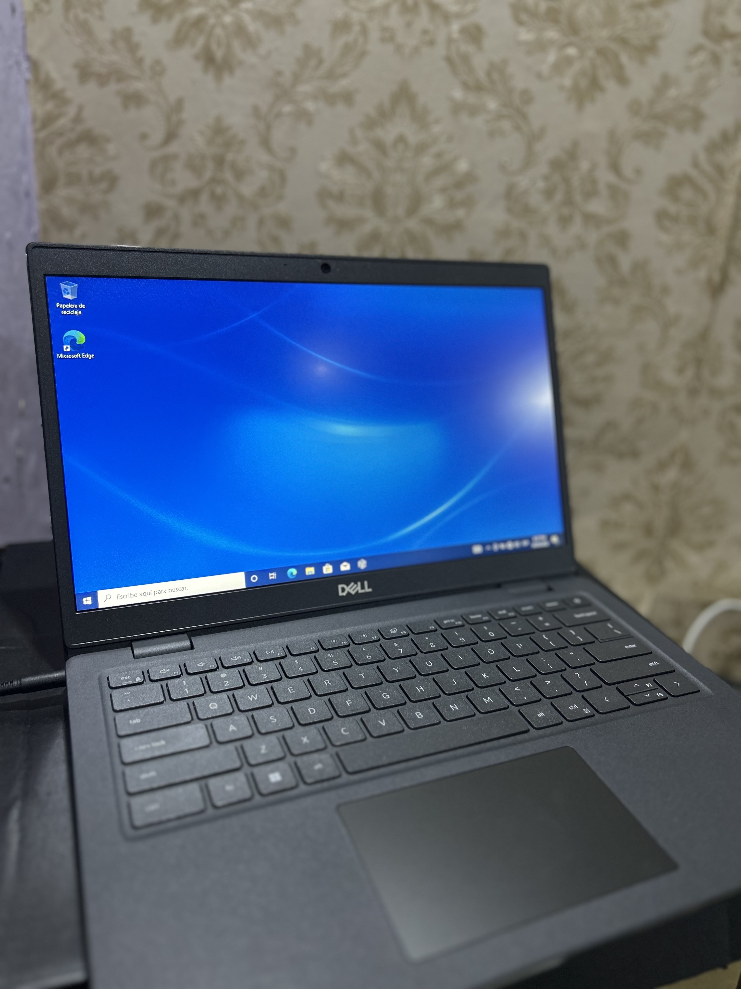 computadoras y laptops - Laptop Dell Latide 3420
Core i5 11th Generación 
8gb de ram Ddr5
256gb Ssd 