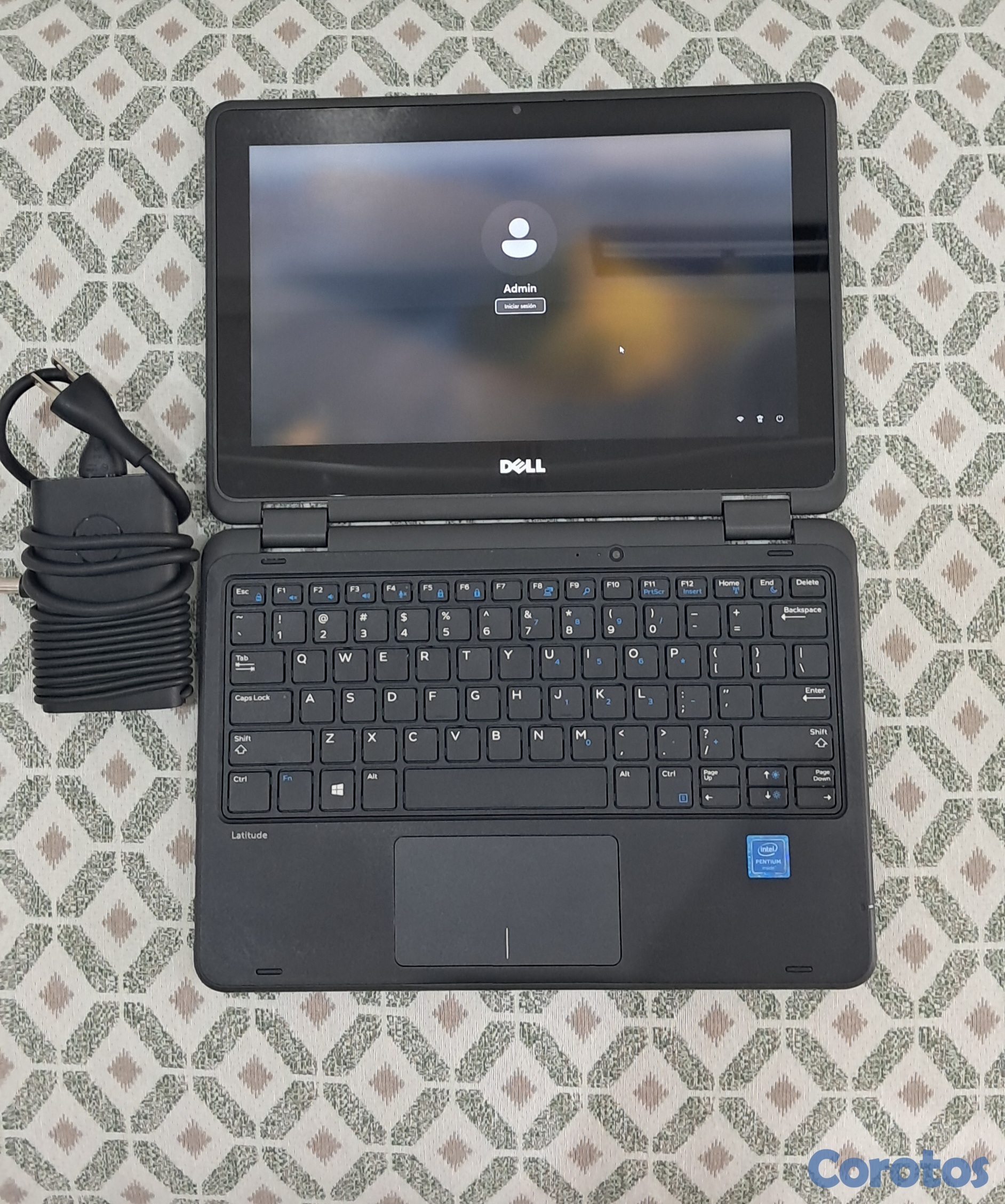 computadoras y laptops - Laptop Dell Touch 3189 Pentium 8GB 128GB M2 SSD 4
