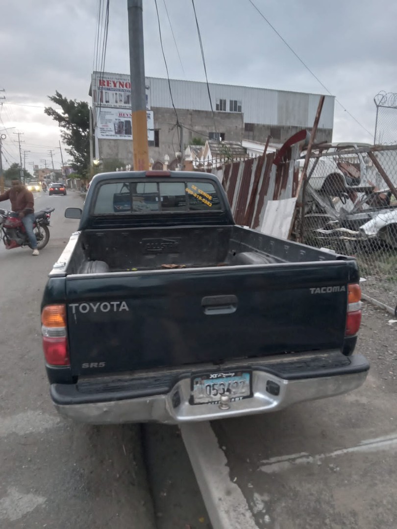 jeepetas y camionetas - Toyota tacoma bajitas  0