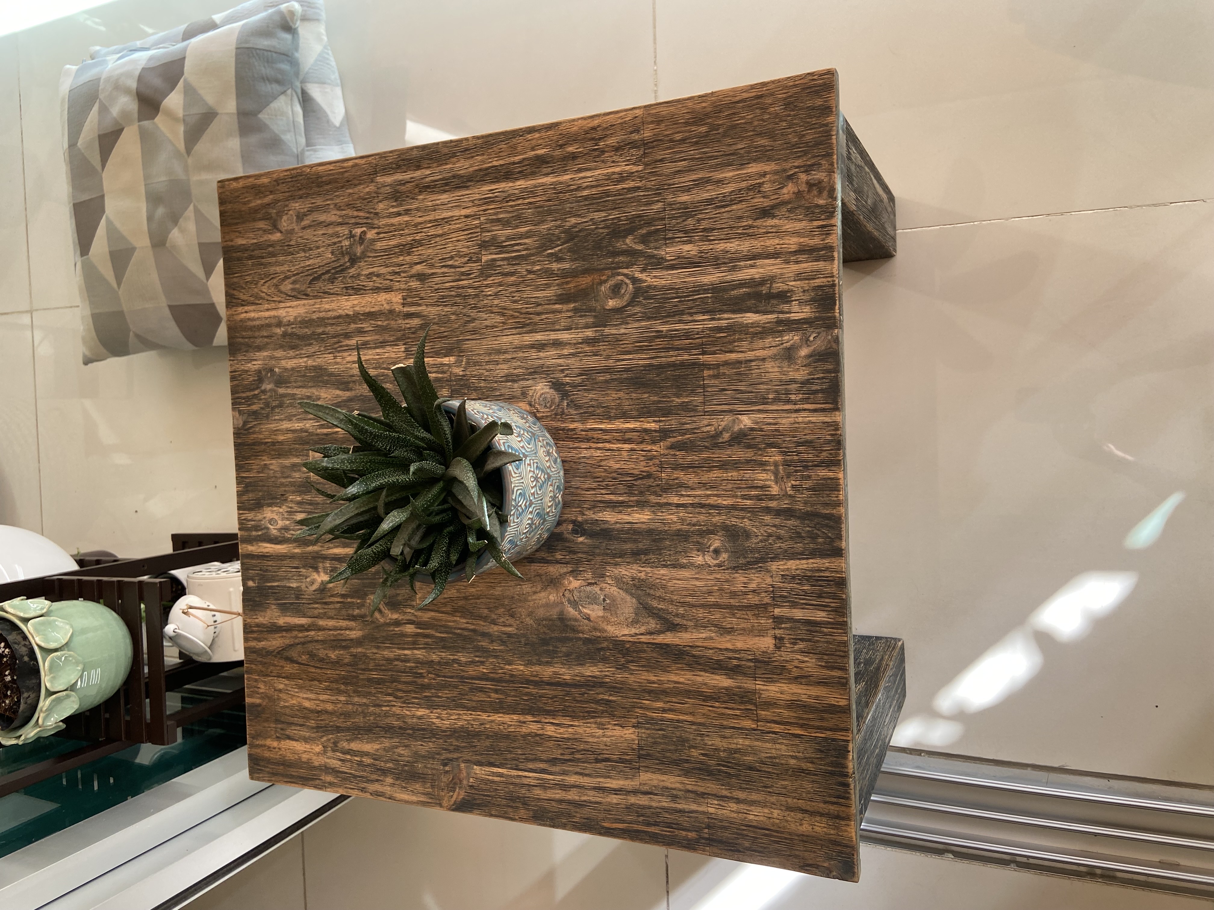 muebles y colchones - Mesa cuadrada de madera 3