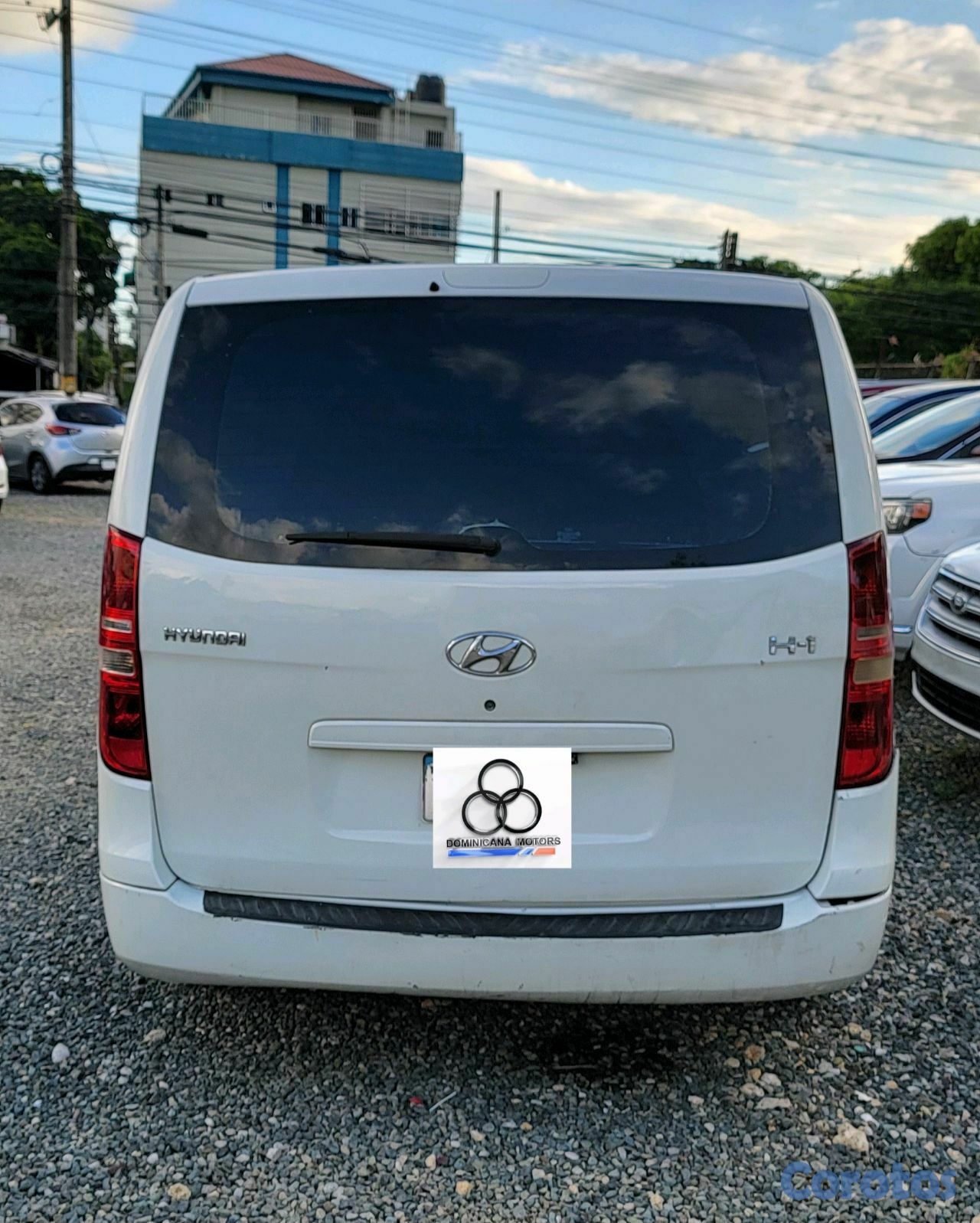 jeepetas y camionetas - HYUNDAI  H1  2011 6