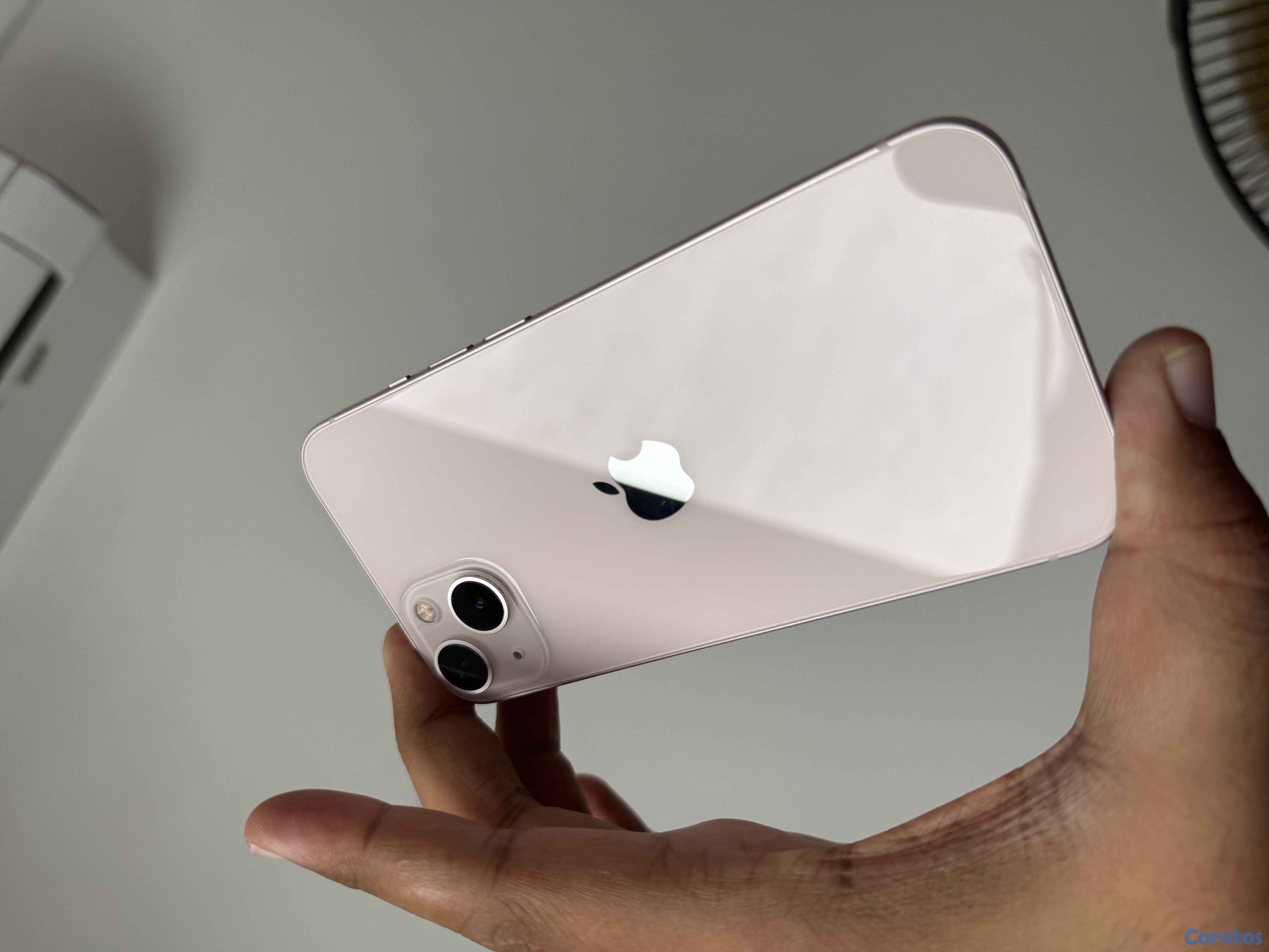 celulares y tabletas - iPhone 13 256gb en Excelentes Condiciones 1