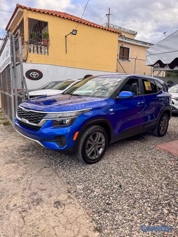 jeepetas y camionetas - KIA SELTOS 2021 LX 7