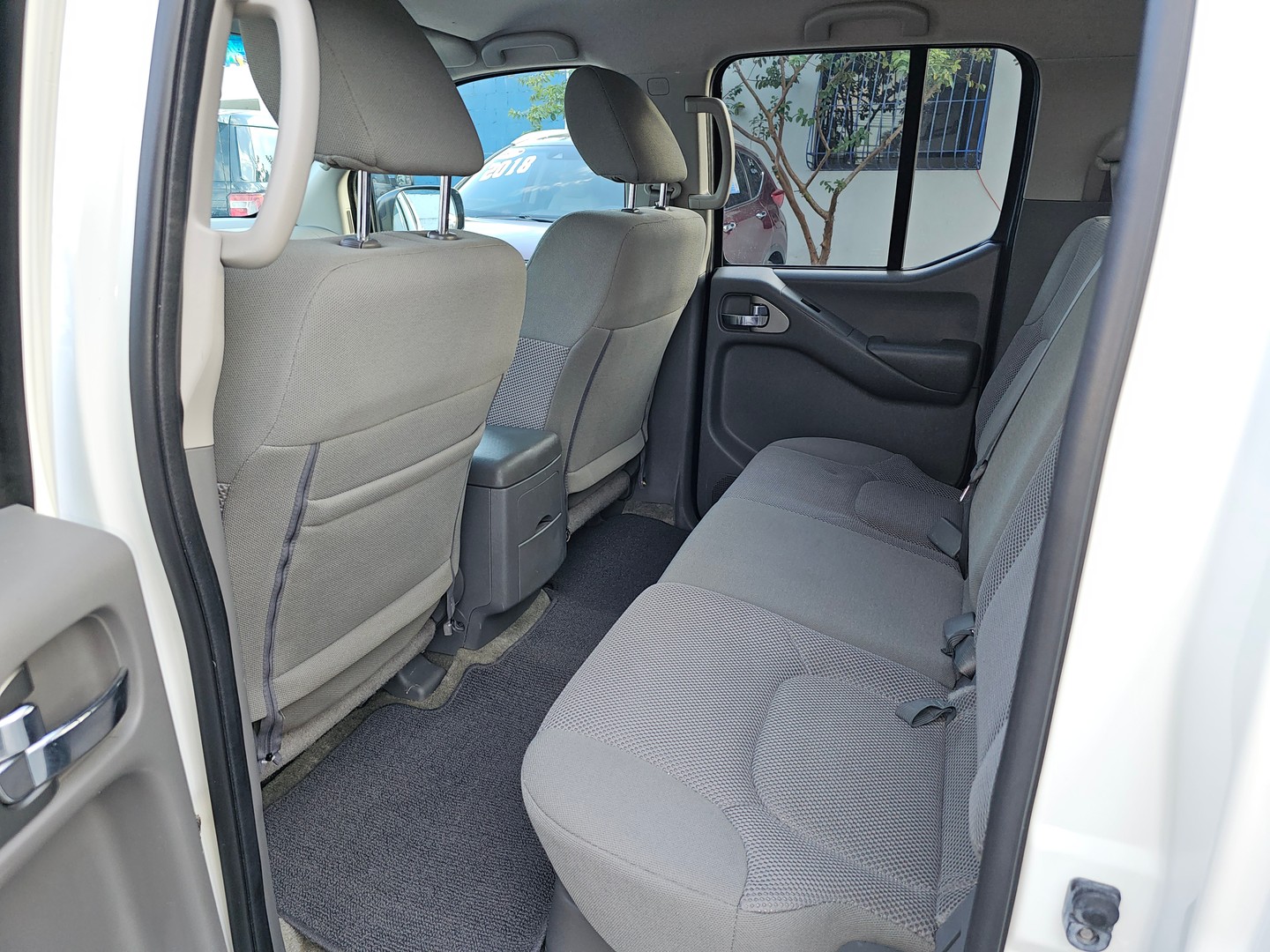 jeepetas y camionetas - Nissan frontier 2018 4x4 recién importada  9