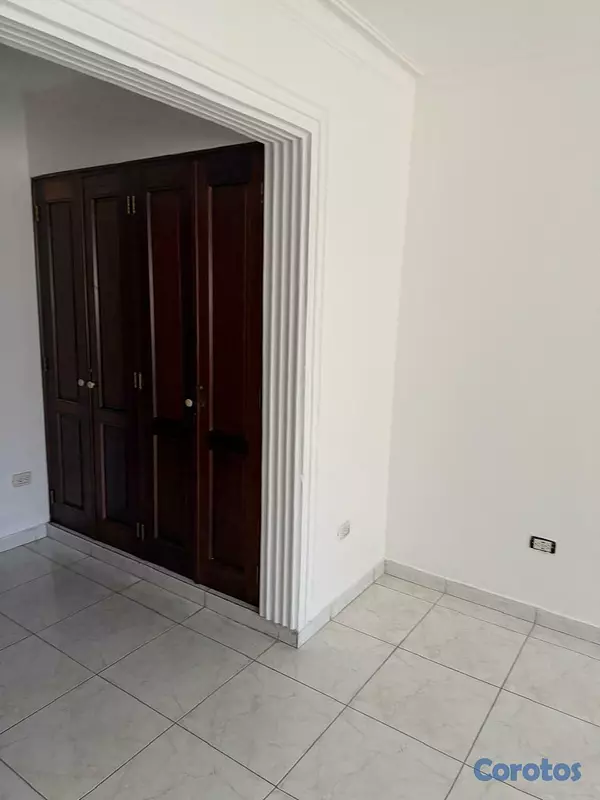 apartamentos - ✨🏢 Apartamento en Venta – Urbanización Real, Santo 8