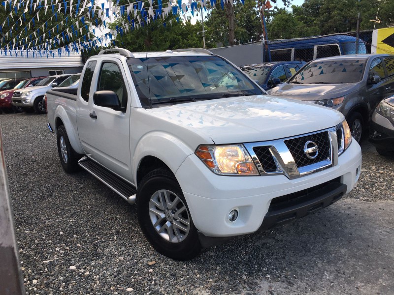 camiones y vehiculos pesados - 🔴NISSAN FRONTIER SV 4x4 AÑO 2016 MOTOR V6  CAMARA DERIVERSA 🔴