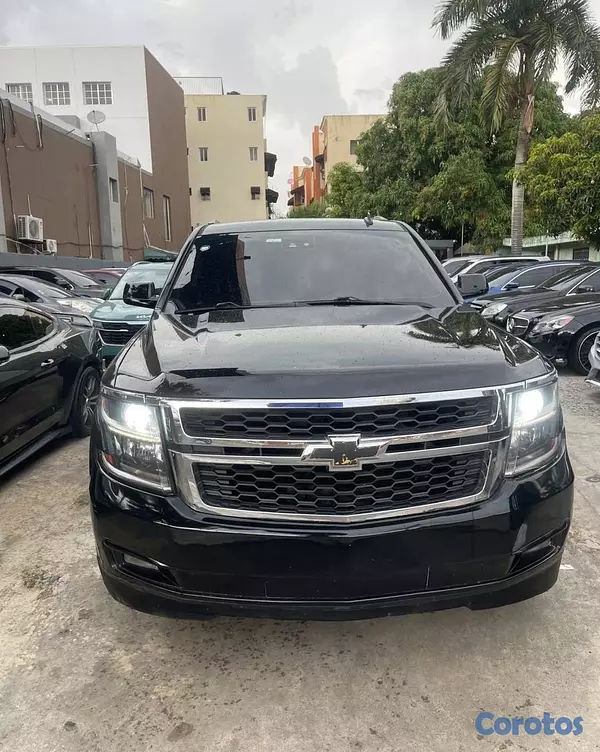 jeepetas y camionetas - CHEVROLET TAHOE LT 2015 4