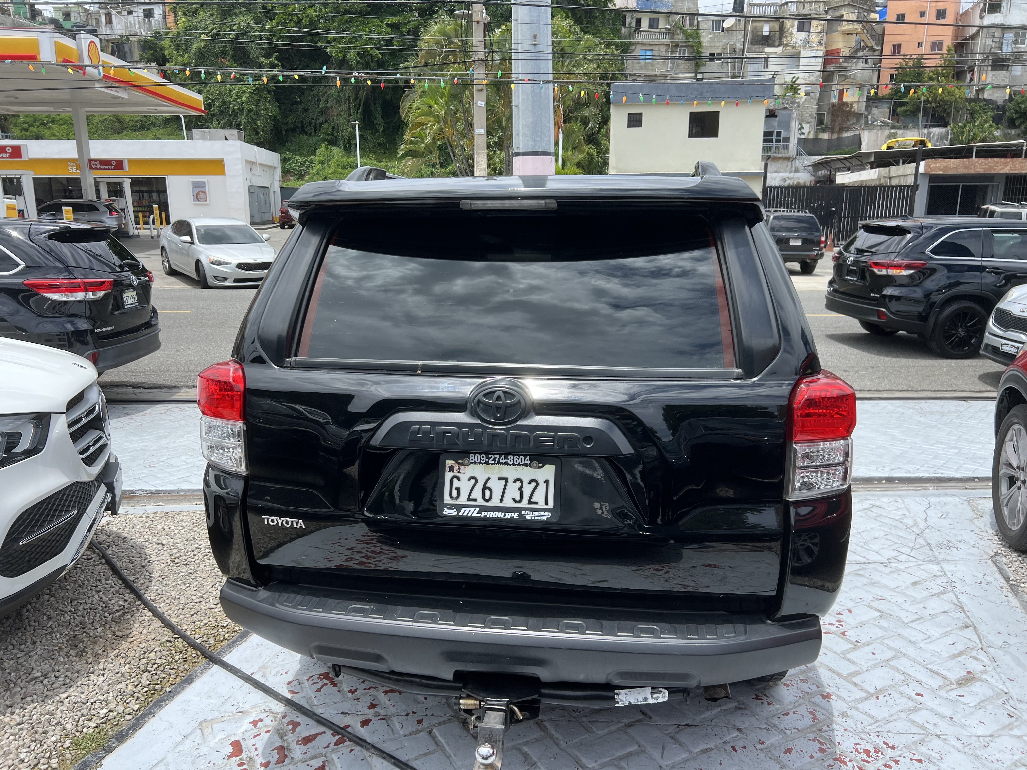 jeepetas y camionetas - Toyota 4Runner 2012 SR5 3 filas  4