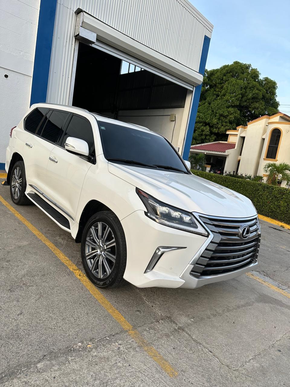 jeepetas y camionetas - lexus lx570 2018 7
