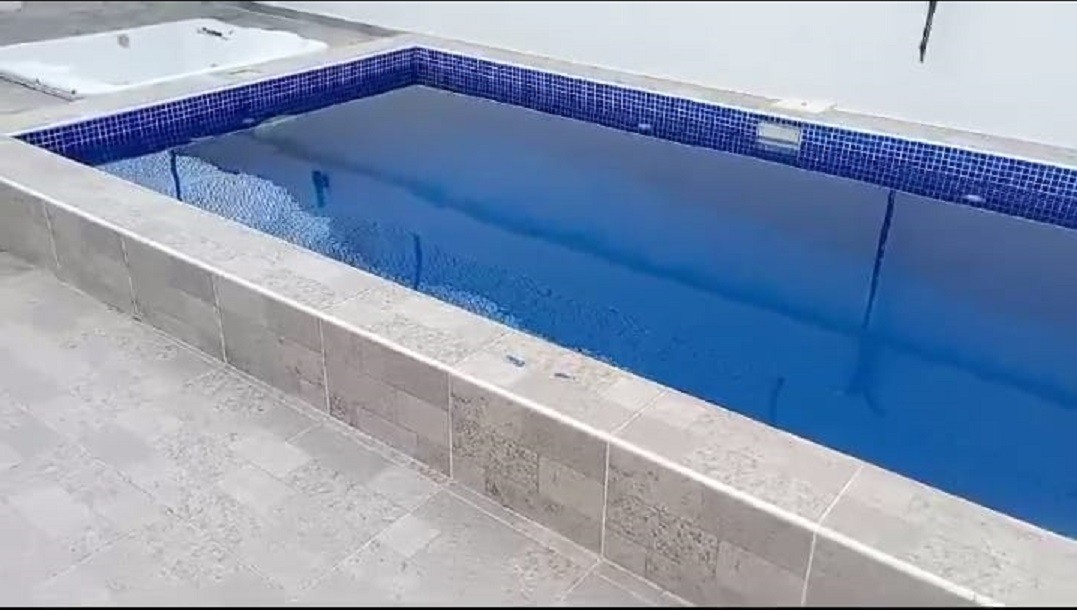 casas vacacionales y villas - Villa en el Ejecutivo Bavaro de 3 habitaciones Nueva  3