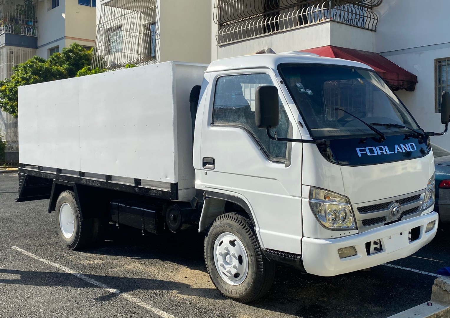 camiones y vehiculos pesados - Camión Forland 2015  2