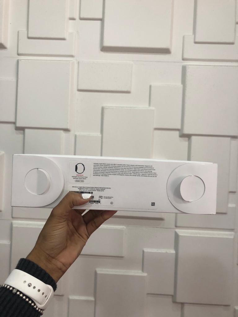 celulares y tabletas - Apple Watch Serie 8 de 45mm  2