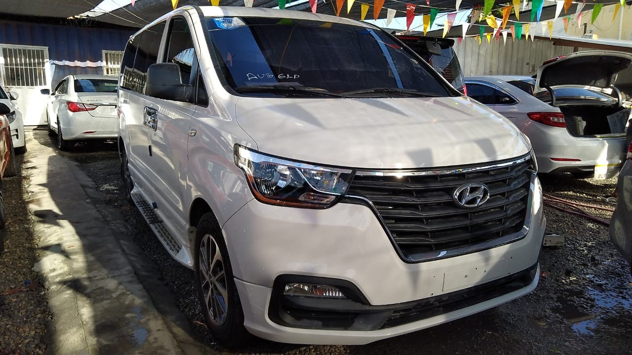 carros - HYUNDAI GRAND STAREX 2020 BLANCA