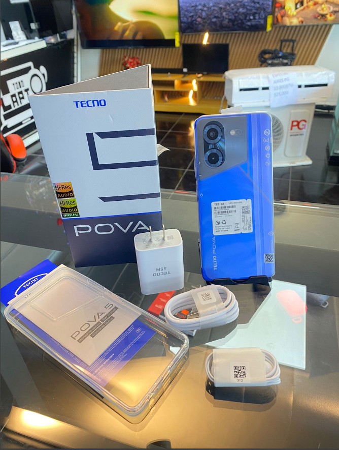 celulares y tabletas - Celular tecno Pova 5 Pro NUEVO
8+8ram 256GB
 2