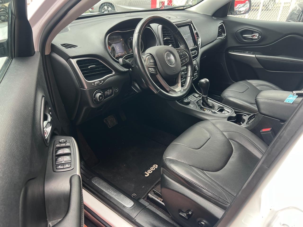 jeepetas y camionetas - JEEP CHEROKEE LIMITED 2019 TECHO PANORÁMICO! LA MÁS FULL Y MODERNA! 10/10! 8