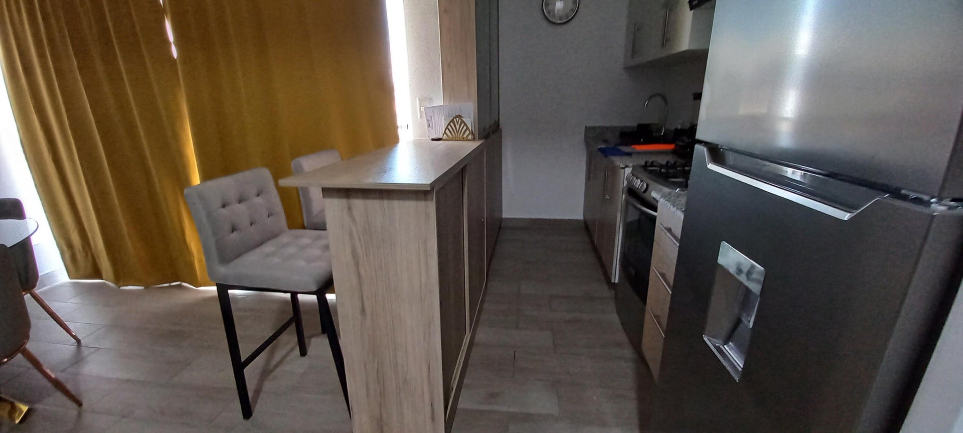 apartamentos - Alquiler de Apartamento de Una Habitación en Evaristo Morales Amueblado  9