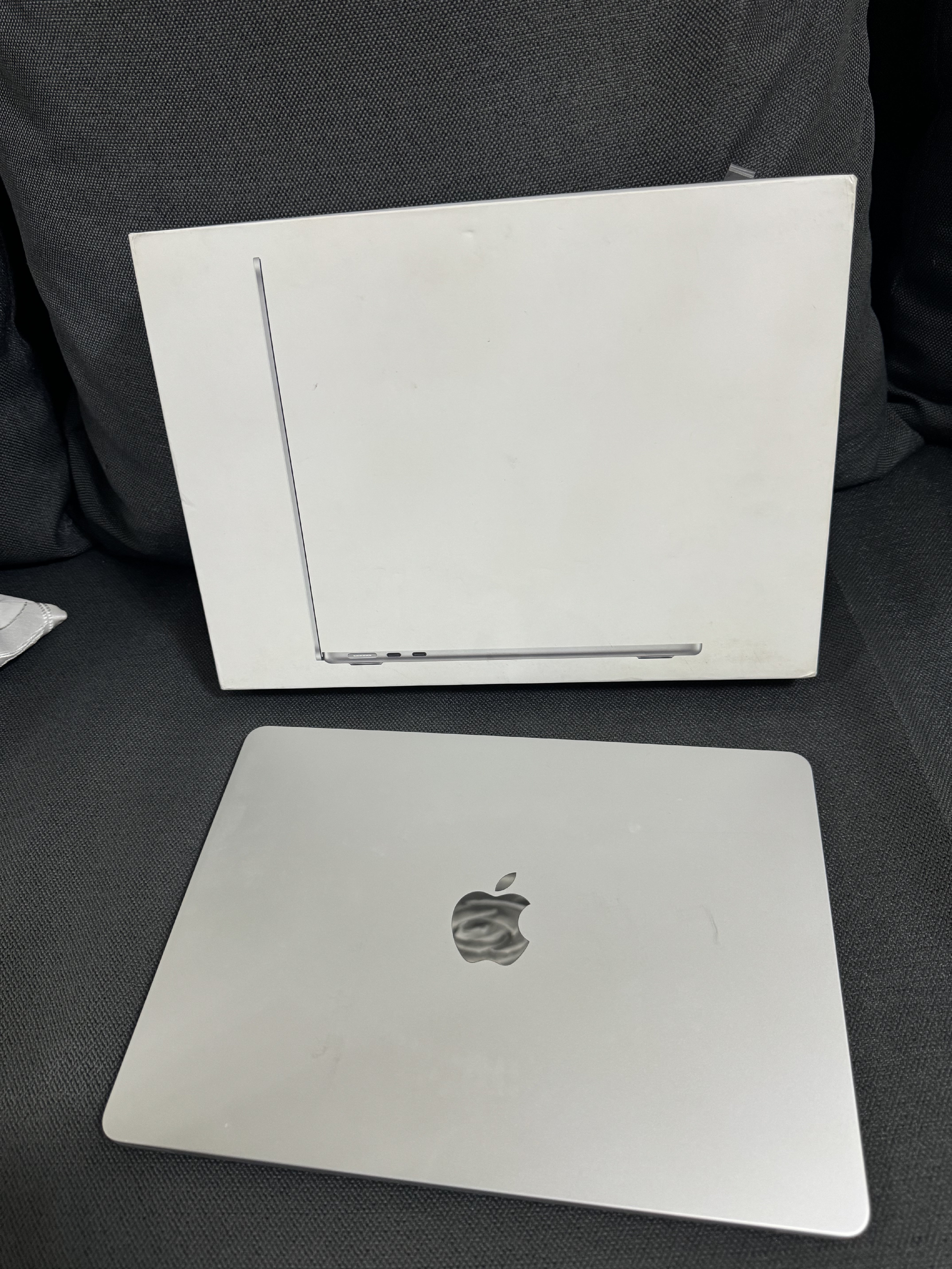 computadoras y laptops - MacBook Air m3 de 16/512ssd de 13 pulgadas  0