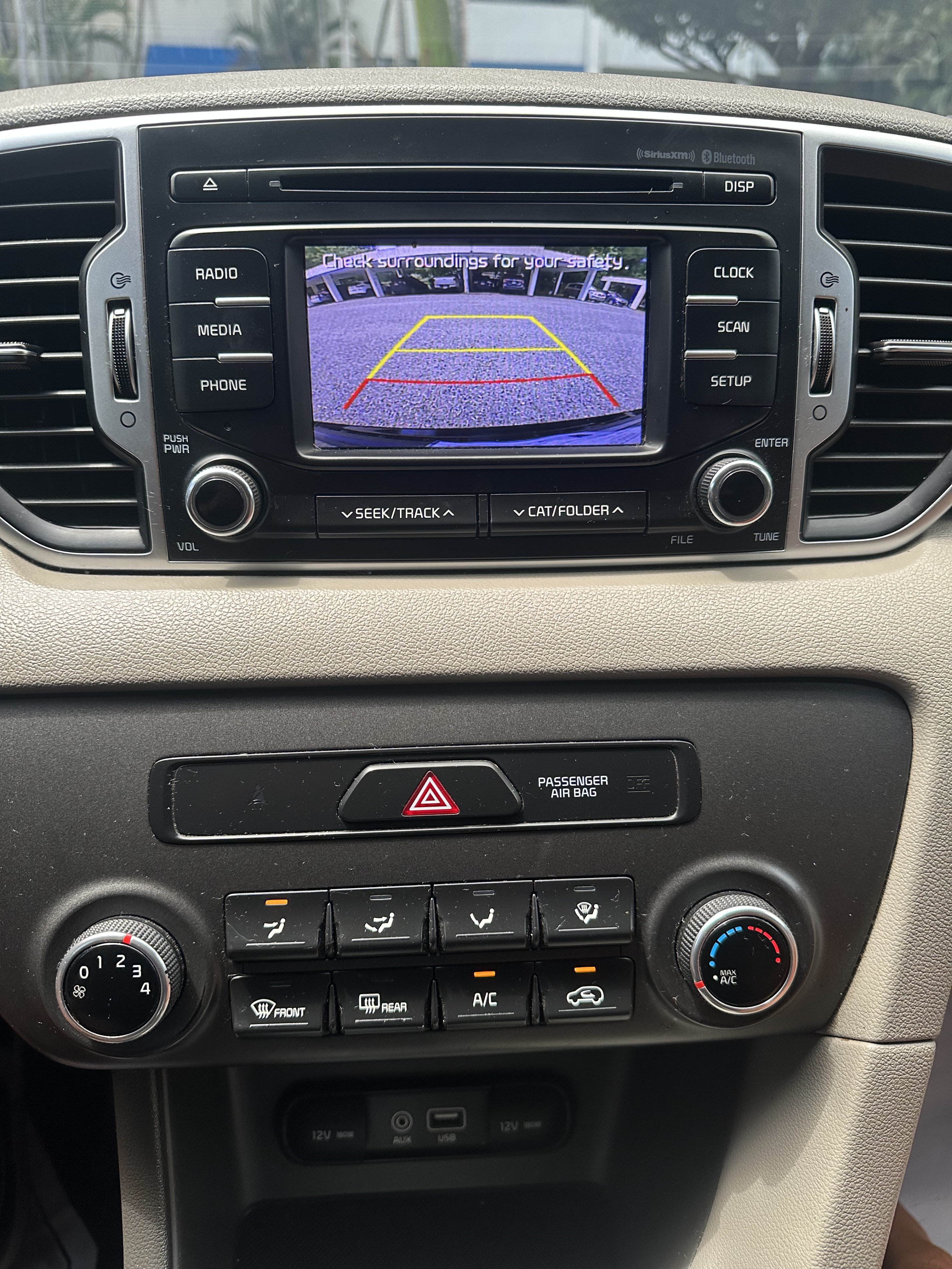 jeepetas y camionetas - Kia Sportage LX 2019  9