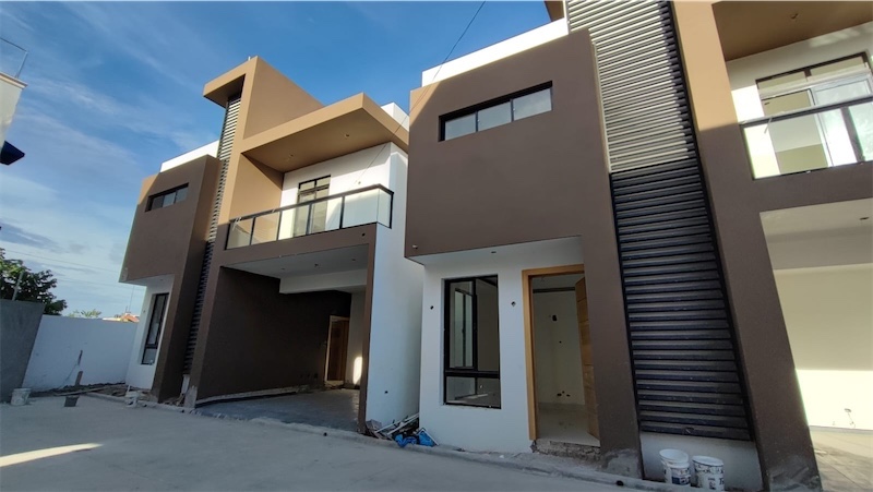 casas - Venta de casa de lujo en la autopista de san Isidro prado oriental