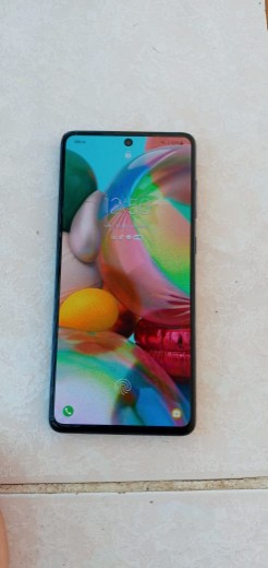 celulares y tabletas - Samsung galaxy a 71 esta disponible