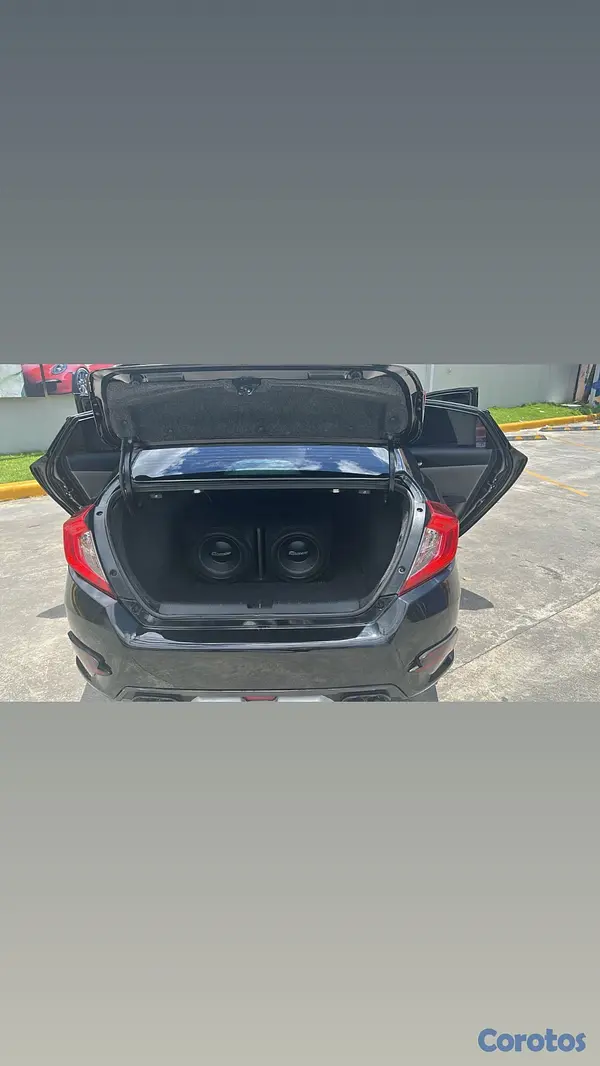 carros - Honda civic 2019 EX-T en perfectas condiciones 

Gomas nuevas 
Aire 10/10 
 10
