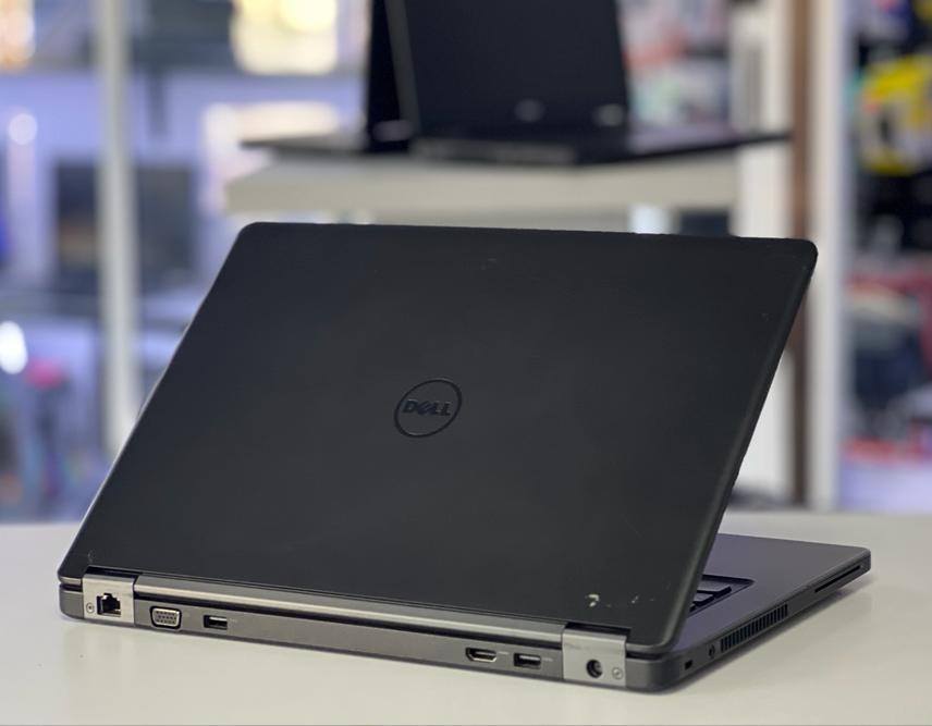 computadoras y laptops - Laptop Dell Latitude 5450 i5 5ta 8GB RAM , 500GB HDD 1