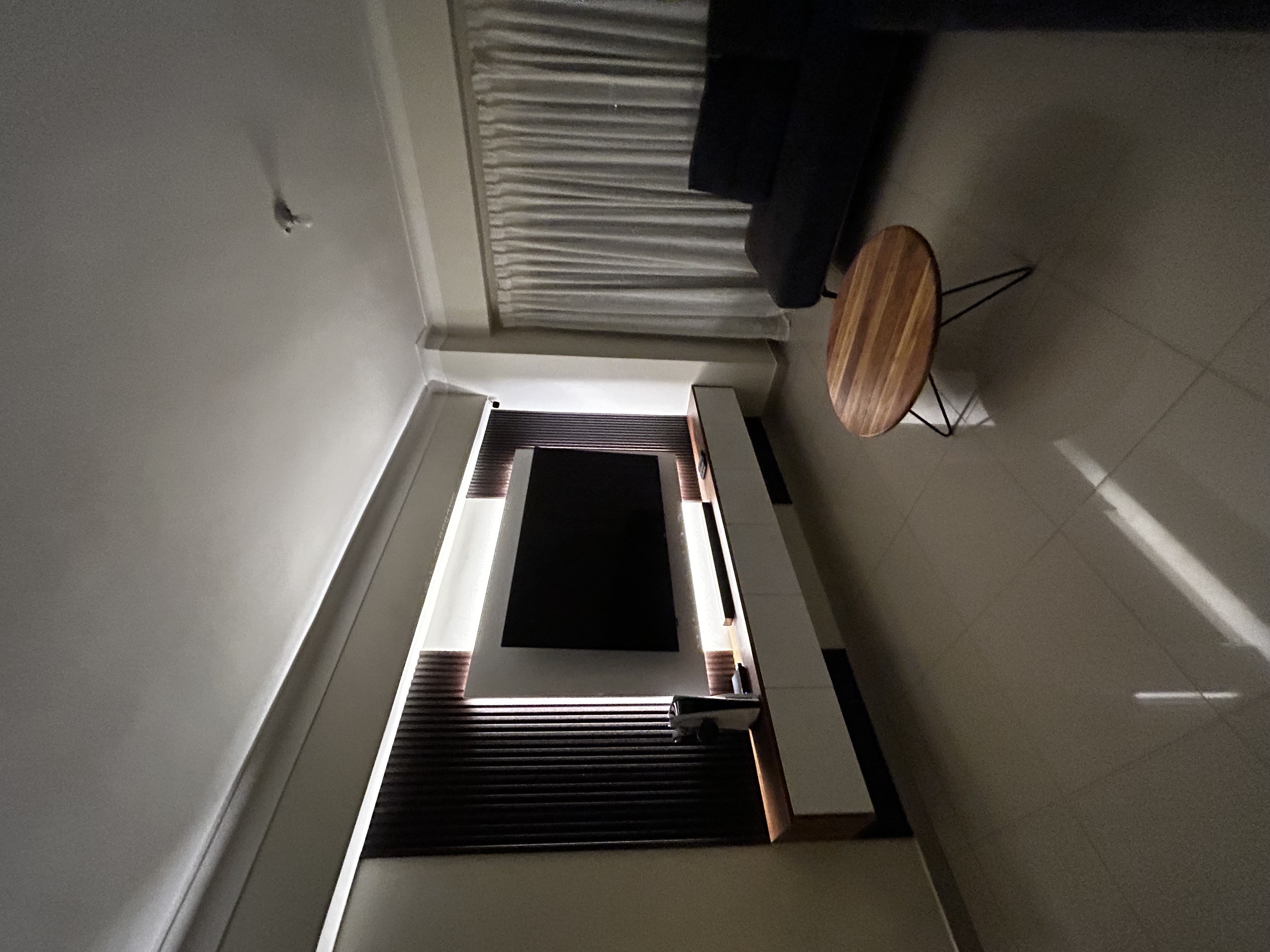 decoración y accesorios - Remato muebles colgantes espejo y base blanca de televisor 