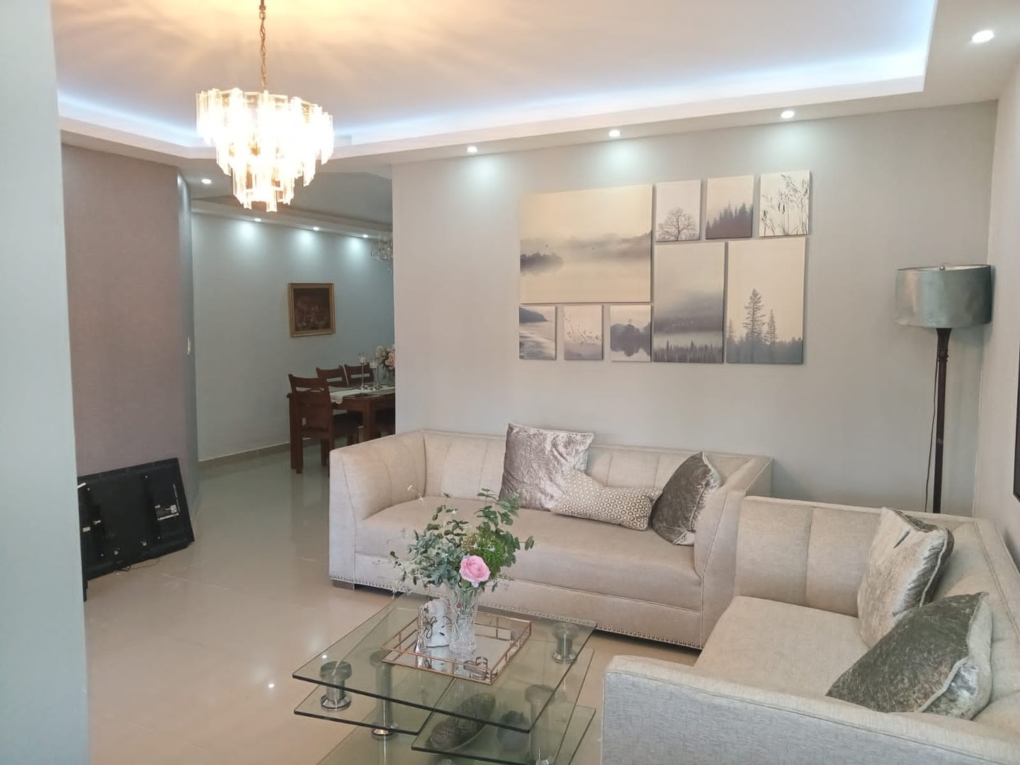 apartamentos - Apartamento en Colinas del Oeste

3 hab
Baño en la habitación principal y walki 0