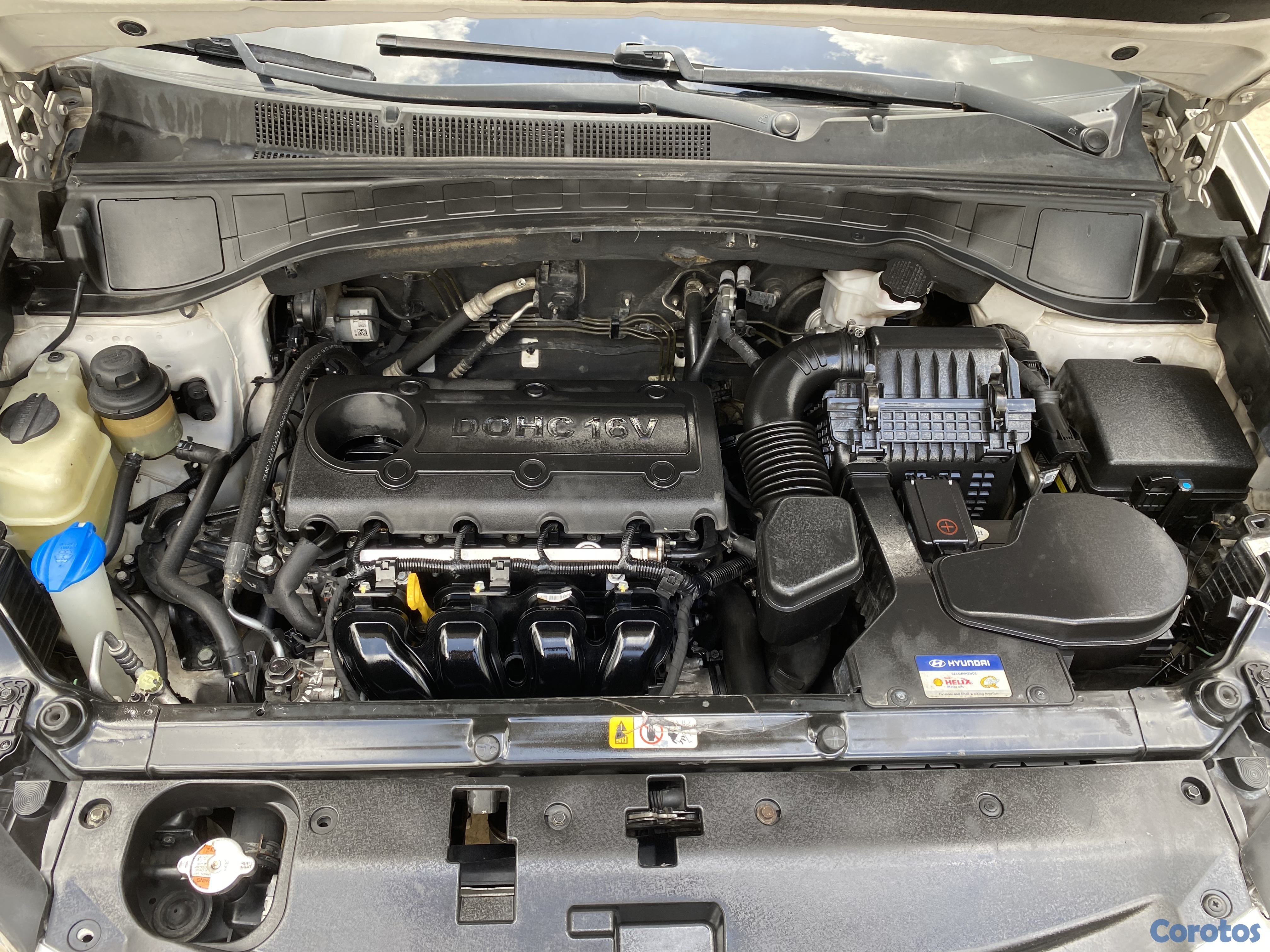 jeepetas y camionetas - Hiunday Santa Fe uso urbano, excelente condiciones 5