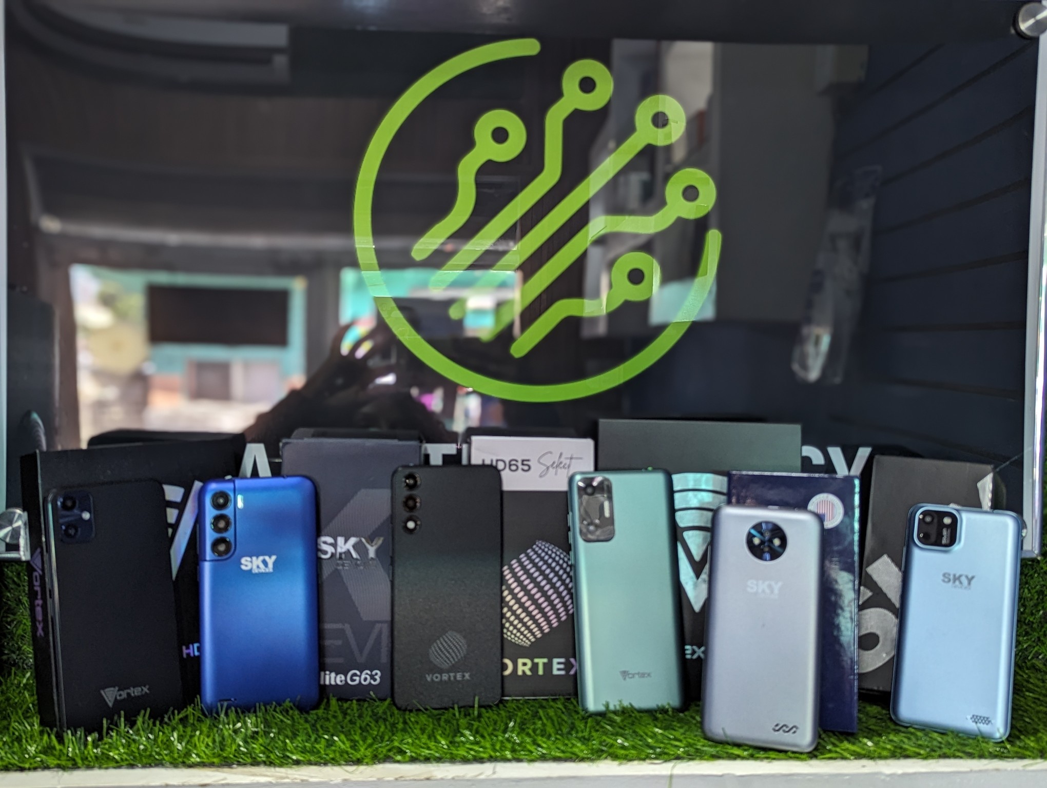 celulares y tabletas - Variedad de celulares Vortex Buenos y económico  0