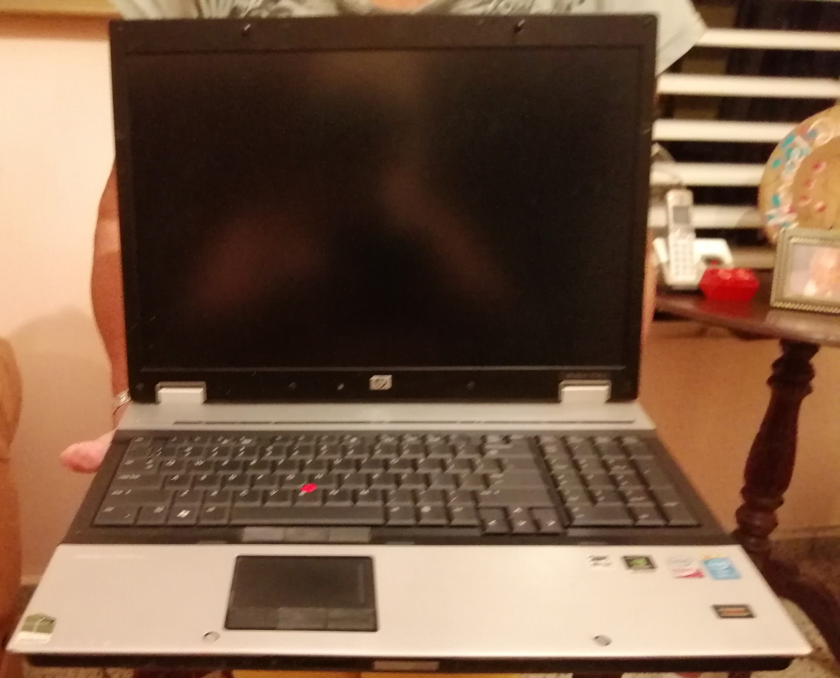 computadoras y laptops - Laptop HP Elite , con teclado numérico integrado.