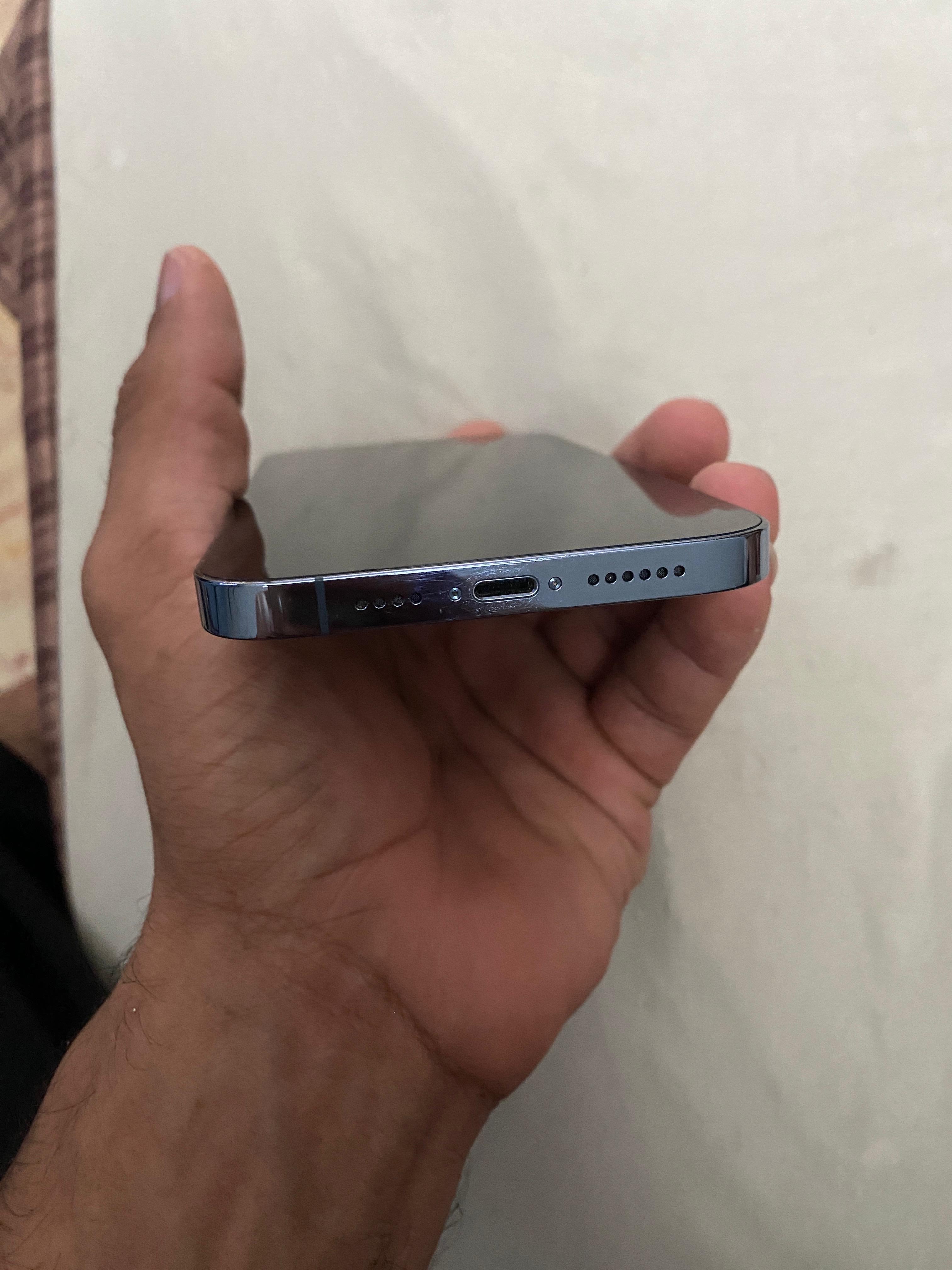 celulares y tabletas - iPhone 13 Pro Max turbo sin 256 GB pantalla cuarteada tipo pelo todo original  3