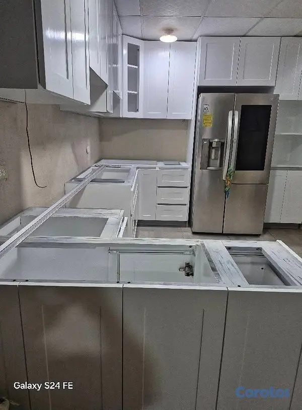 cocina - Instalacion de gabinetes de cocina moderna  3