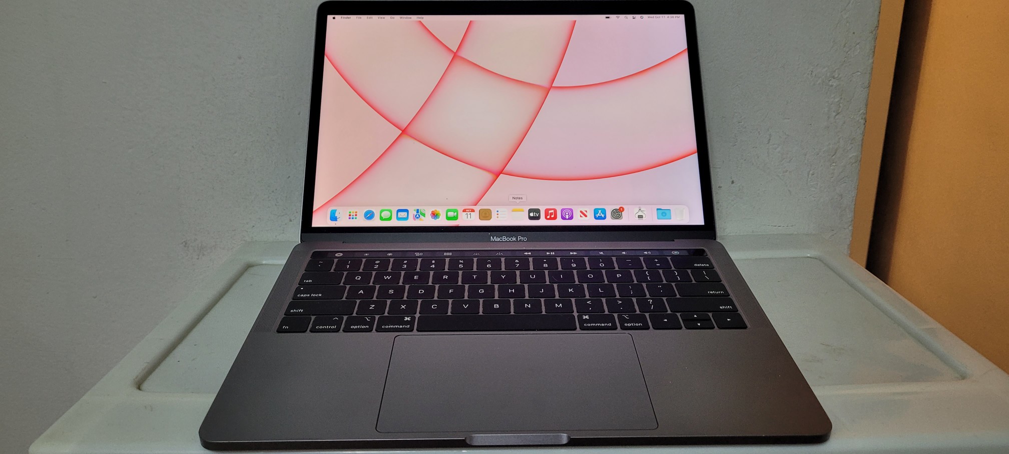 computadoras y laptops - Macbook pro Touch Retina 13.3 Core i7 Ram 16gb Disco SSD 512GB AÑO 2018