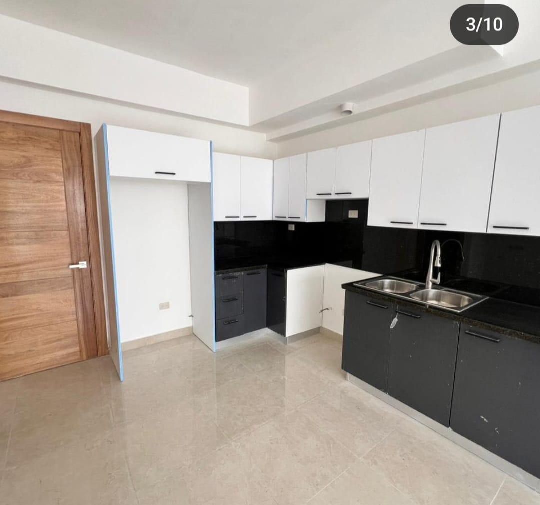 apartamentos - Alquilo Apartamento  2do piso arroyo hondo viejo 
