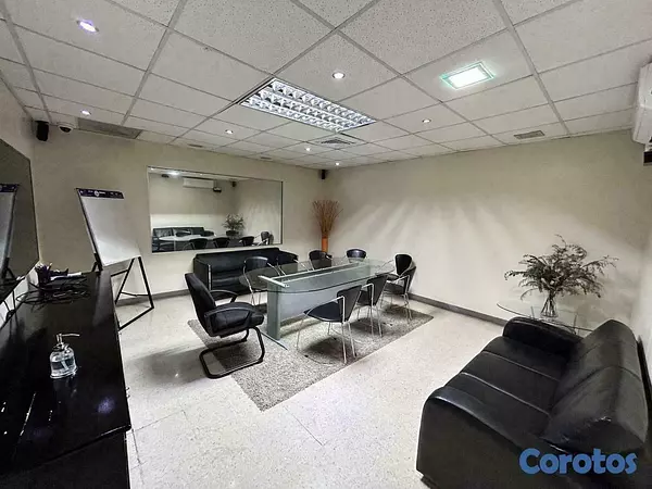 oficinas y locales comerciales - Oportunidad, Local en la Rómulo 2do nivel, 127mts 2