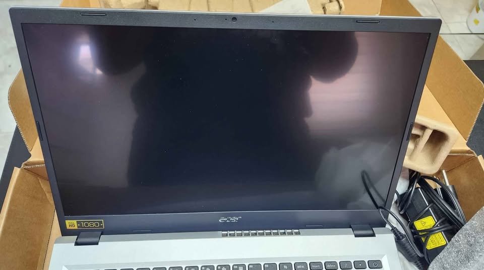 computadoras y laptops - Laptop Acer Aspire 3 Touch Ryzen 5 7530U 512GB 16G 7